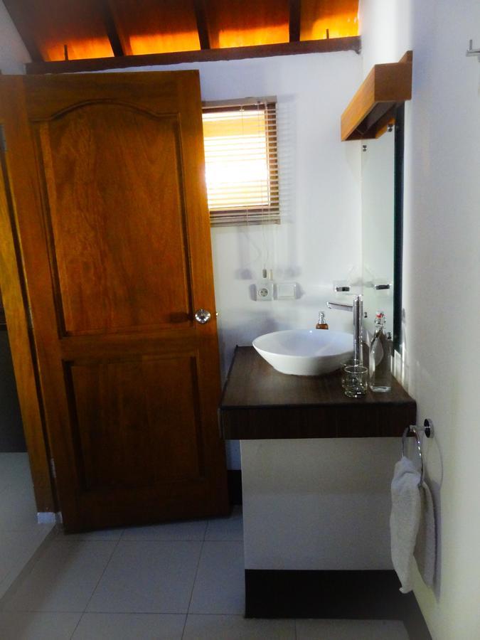 Teras Lombok Bungalow Senggigi Exterior photo